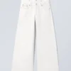 Lose, weit geschnittene Jeans mit doppeltem hohen Bund – Weiß Lose, weit geschnittene Jeans mit doppeltem hohen Bund – Weiß