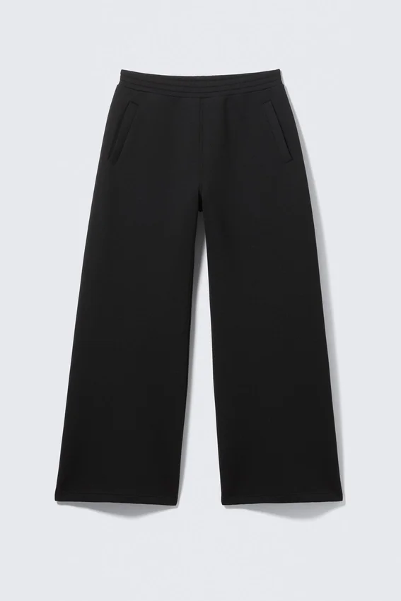 Lässige Barrel-Jogginghose mit geradem Bein – Schwarz Lässige Barrel-Jogginghose mit geradem Bein – Schwarz