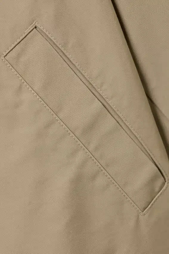 Lässige Baumwolljacke mit Trichterkragen – Beige Lässige Baumwolljacke mit Trichterkragen – Beige