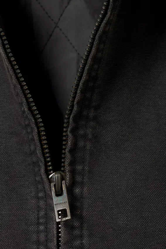 Lässige, kastenförmige Jacke mit Reißverschluss – Schwarz Lässige, kastenförmige Jacke mit Reißverschluss – Schwarz