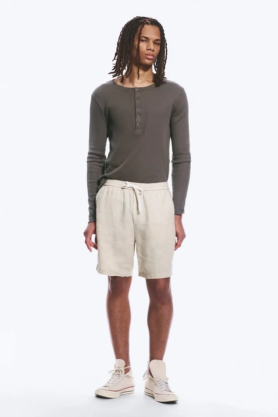 Lässige Leinen-Shorts mit Kordelzug – Ecru Lässige Leinen-Shorts mit Kordelzug – Ecru