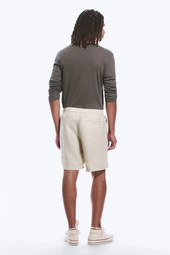 Lässige Leinen-Shorts mit Kordelzug – Ecru Lässige Leinen-Shorts mit Kordelzug – Ecru