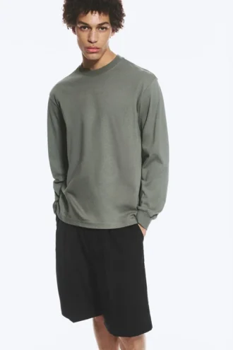Lässiges Langarmshirt – Staubiges Khaki-Grün