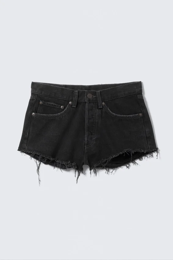 Maia Mid Rise Denim Hot Pants – Tuned Black – Schwarz Maia Mid Rise Denim Hot Pants – Tuned Black – Schwarz