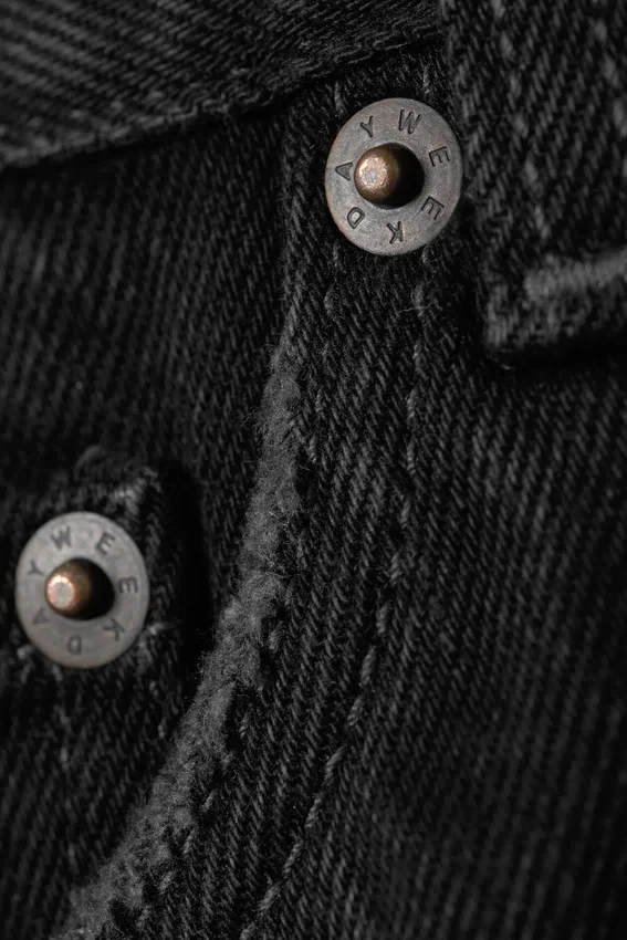 Maia Mid Rise Denim Hot Pants – Tuned Black – Schwarz Maia Mid Rise Denim Hot Pants – Tuned Black – Schwarz