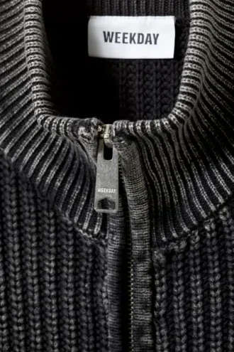 Mattias Regular Strickjacke – Washed Black Mattias Regular Strickjacke – Washed Black