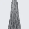 Maxi-Jacquard-Kleid mit Neckholder – Grau Maxi-Jacquard-Kleid mit Neckholder – Grau