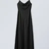 Maxi-Satin-Slip-Kleid – Schwarz