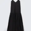 Maxikleid aus Baumwollpopeline mit Stufenschnitt – Schwarz