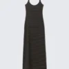 Maxikleid mit glattem Träger – dunkle Maulwurfspunkte & schwarze Streifen Maxikleid mit glattem Träger – dunkle Maulwurfspunkte & schwarze Streifen