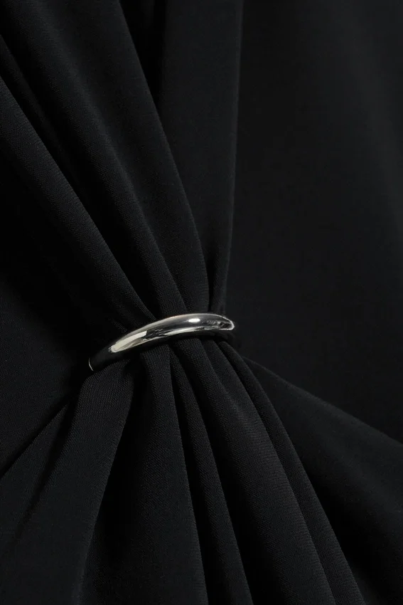Maxikleid mit Raffungen – Schwarz Maxikleid mit Raffungen – Schwarz