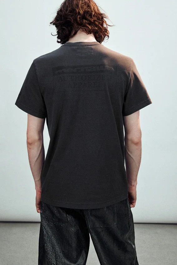 Mechatok bedrucktes T-Shirt – Dunkelgrau Mechatok bedrucktes T-Shirt – Dunkelgrau