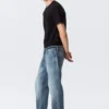 Meteor Low Rise Relaxed Straight Jeans – Board Blue – Mittelblau