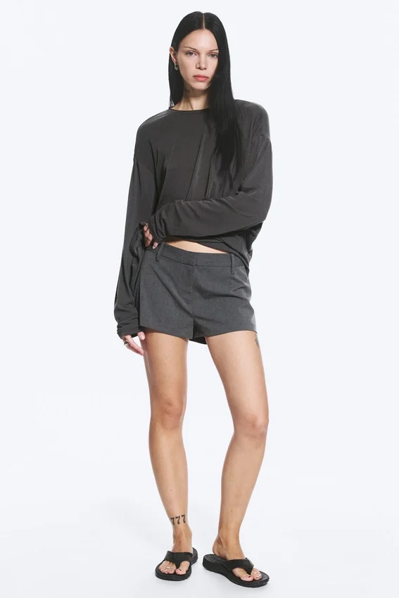 Mini-Anzug-Shorts mit niedriger Taille – Dunkelgrau meliert Mini-Anzug-Shorts mit niedriger Taille – Dunkelgrau meliert
