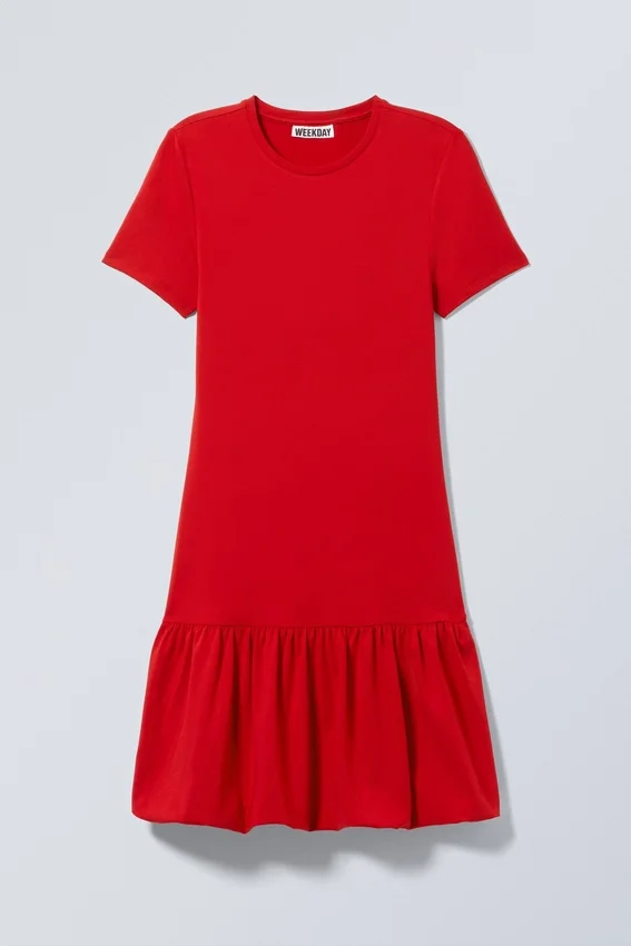 Mini-Ballon-T-Shirt-Kleid – Rot Mini-Ballon-T-Shirt-Kleid – Rot