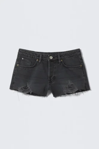Mini-Jeans-Shorts mit niedriger Leibhöhe und unversäubertem Saum – Smoky Blue – Dunkelblau