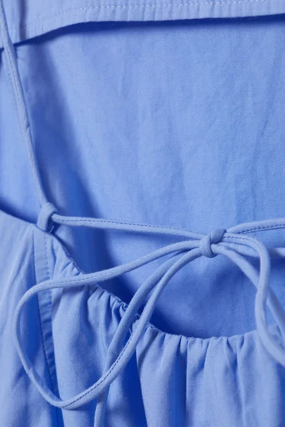 Mini-Kleid aus Twill mit Bindebändern – Blau Mini-Kleid aus Twill mit Bindebändern – Blau