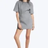 Mini-T-Shirt-Kleid mit Nieten – Grau meliert – Nieten