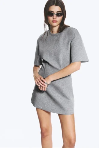 Mini-T-Shirt-Kleid mit Nieten – Grau meliert – Nieten
