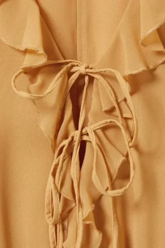 Minikleid mit Rüschen und V-Ausschnitt – Senfgelb
