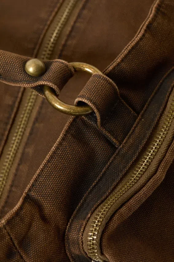 Mittlere Umhängetasche mit Taschen – Dunkelkhaki Mittlere Umhängetasche mit Taschen – Dunkelkhaki