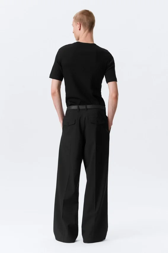 Moe-Hose Relaxed Fit mit niedriger Taille – Schwarz Moe-Hose Relaxed Fit mit niedriger Taille – Schwarz