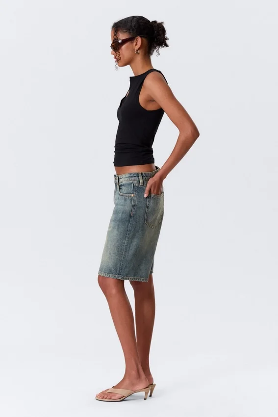 Monterey Low-Rise-Jeansshorts – Arizona Blue – Mittelblau Monterey Low-Rise-Jeansshorts – Arizona Blue – Mittelblau