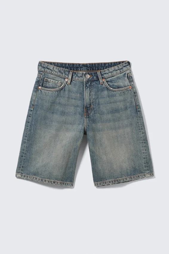 Monterey Low-Rise-Jeansshorts – Arizona Blue – Mittelblau Monterey Low-Rise-Jeansshorts – Arizona Blue – Mittelblau