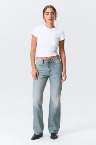 Moon Mid Rise Regular Bootcut Jeans – Seventeen Blue – Mittelblau Moon Mid Rise Regular Bootcut Jeans – Seventeen Blue – Mittelblau