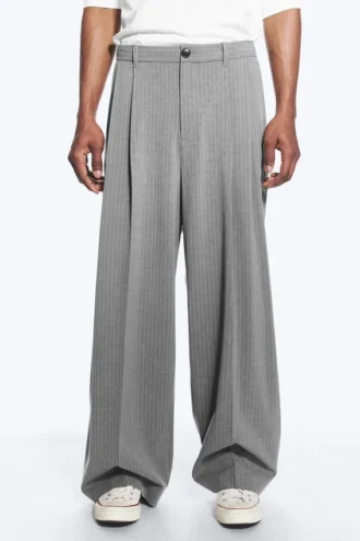 Nate Baggy Fit Plissee-Hose – Hellstaubgrau Nate Baggy Fit Plissee-Hose – Hellstaubgrau