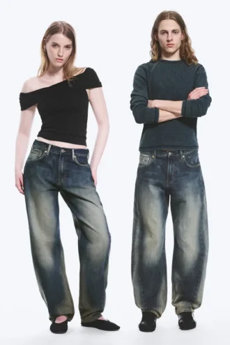 Nebula Unisex-Jeans mit mittlerer Leibhöhe und lockerem, tonnenförmigem Barrel-Bein – Laser Blue – Mittelblau Nebula Unisex-Jeans mit mittlerer Leibhöhe und lockerem, tonnenförmigem Barrel-Bein – Laser Blue – Mittelblau