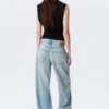 Nebula Unisex-Jeans mit mittlerer Leibhöhe und lockerem, tonnenförmigem Barrel – Kimberley Blue – Hellblau Nebula Unisex-Jeans mit mittlerer Leibhöhe und lockerem, tonnenförmigem Barrel – Kimberley Blue – Hellblau