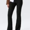Niedrige Skinny-Hose mit ausgestelltem Bein – Schwarz Niedrige Skinny-Hose mit ausgestelltem Bein – Schwarz