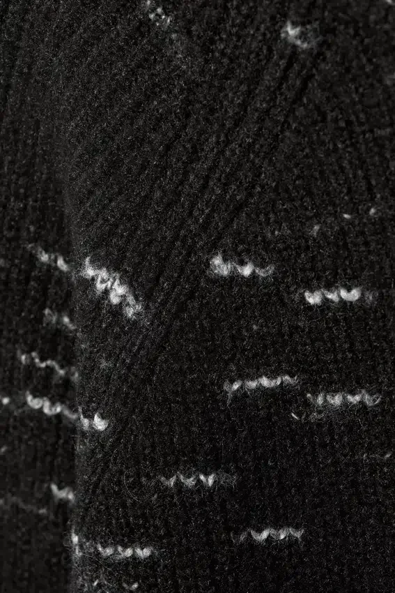 Norman Lässiger Raglan-Pullover – Schwarz meliert Norman Lässiger Raglan-Pullover – Schwarz meliert