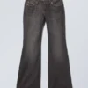 Nova Low-Rise-Jeans mit schmaler Bootcut-Passform – Aschschwarz – Schwarz Nova Low-Rise-Jeans mit schmaler Bootcut-Passform – Aschschwarz – Schwarz
