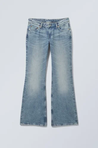 Nova Low Rise Slim Bootcut Jeans – Blue Stream – Mittelblau Nova Low Rise Slim Bootcut Jeans – Blue Stream – Mittelblau