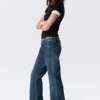 Nova Low Rise Slim Bootcut Jeans – Deep Sea Blue – Dunkelblau