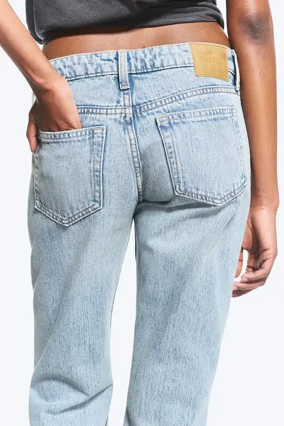 Nova Low Rise Slim Bootcut Jeans – Lip Blue – Hellblau Nova Low Rise Slim Bootcut Jeans – Lip Blue – Hellblau