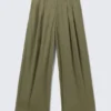 Otis Oversized-Chino aus plissiertem Baumwolltwill – Khaki-Grün Otis Oversized-Chino aus plissiertem Baumwolltwill – Khaki-Grün