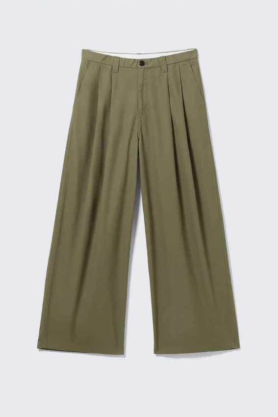 Otis Oversized-Chino aus plissiertem Baumwolltwill – Khaki-Grün Otis Oversized-Chino aus plissiertem Baumwolltwill – Khaki-Grün