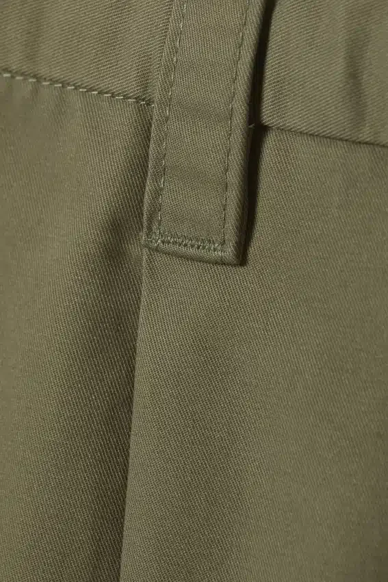 Otis Oversized-Chino aus plissiertem Baumwolltwill – Khaki-Grün Otis Oversized-Chino aus plissiertem Baumwolltwill – Khaki-Grün