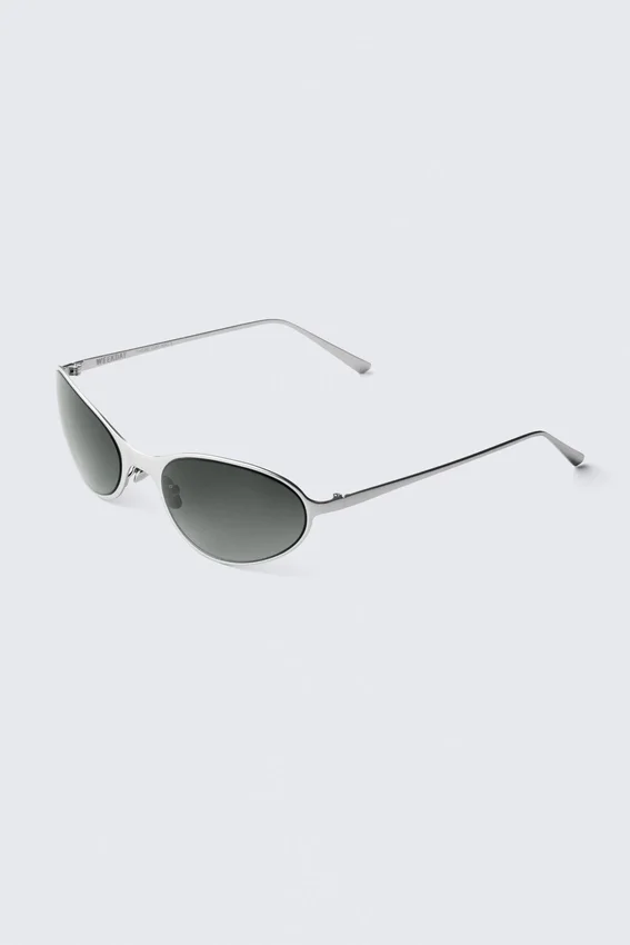 Ovale Metall-Sonnenbrillen – Silber – Dunkle Gläser Ovale Metall-Sonnenbrillen – Silber – Dunkle Gläser