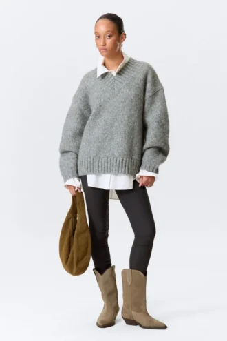 Oversize-Strickpullover mit V-Ausschnitt – Grau meliert