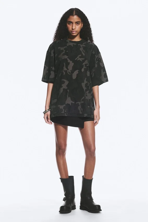 Oversized bedrucktes Kurzarm-T-Shirt – Khaki-Grün – Camouflage Oversized bedrucktes Kurzarm-T-Shirt – Khaki-Grün – Camouflage