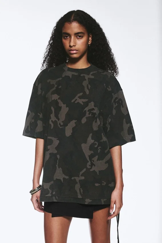 Oversized bedrucktes Kurzarm-T-Shirt – Khaki-Grün – Camouflage Oversized bedrucktes Kurzarm-T-Shirt – Khaki-Grün – Camouflage