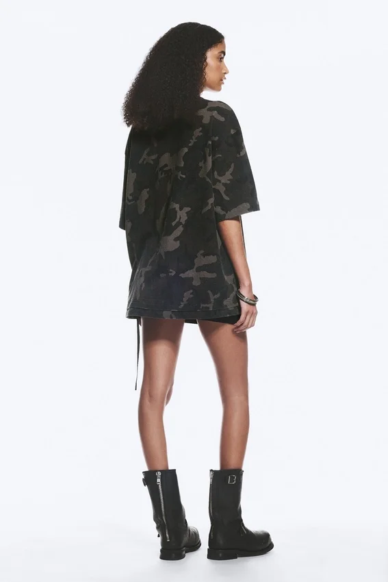 Oversized bedrucktes Kurzarm-T-Shirt – Khaki-Grün – Camouflage Oversized bedrucktes Kurzarm-T-Shirt – Khaki-Grün – Camouflage