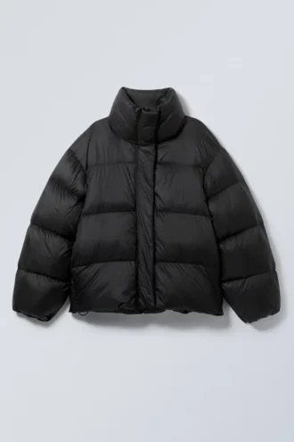 Oversized-Daunenjacke aus recyceltem Material – Schwarz