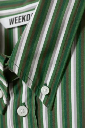 Oversized-Hemd mit Knopfleiste und Streifen – Grüne Streifen