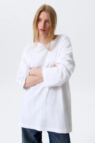 Oversized-Kleid aus Langarmshirt – Weiß
