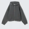 Oversized-Scuba-Kapuzenpullover mit Reißverschluss – Dunkelgrau Oversized-Scuba-Kapuzenpullover mit Reißverschluss – Dunkelgrau